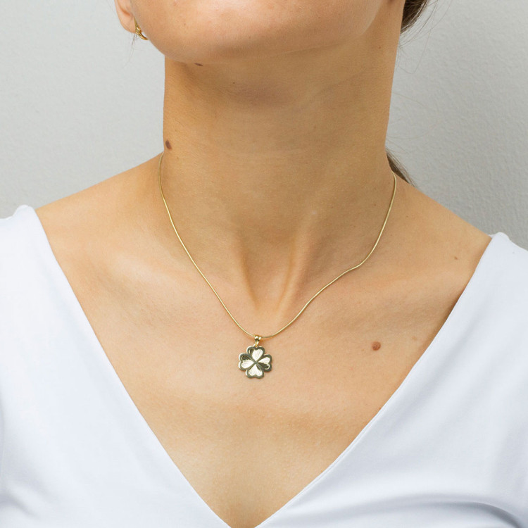 Zawieszka ze złota czterolistna koniczyna