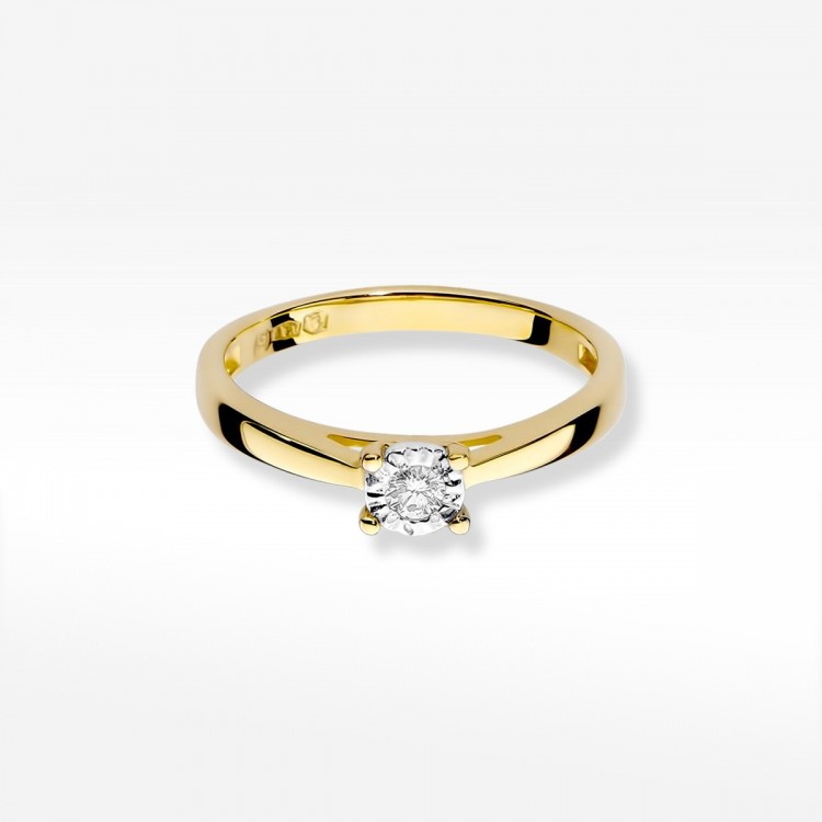 Pierścionek zaręczynowy z diamentem