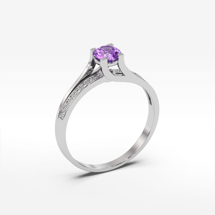 Pierścionek z ametystem i diamentami