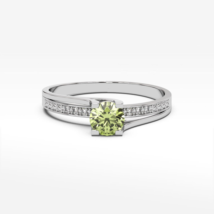 Pierścionek zaręczynowy z oliwinem i diamentami