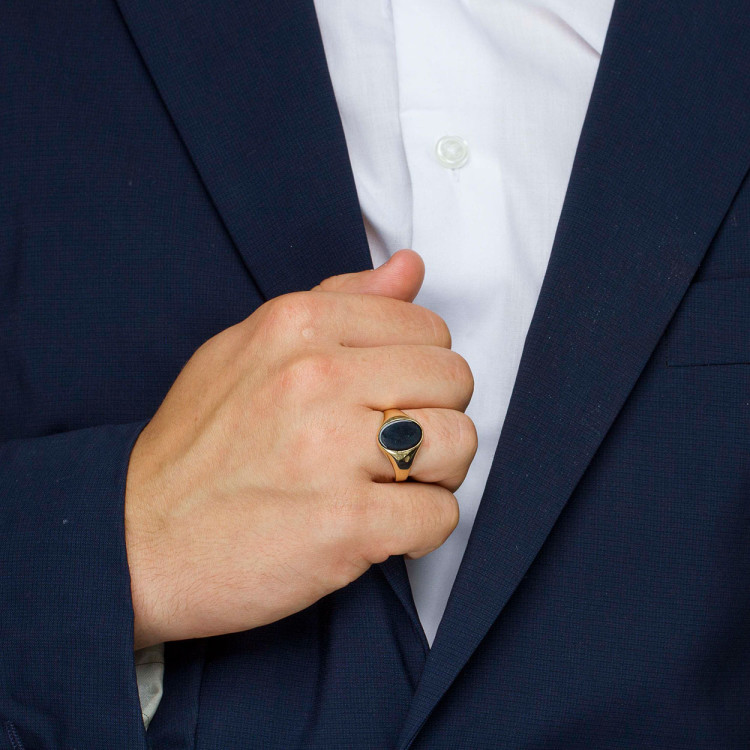 Sygnet ze złota z onyksem