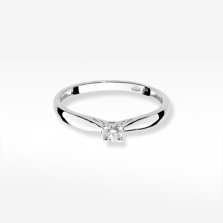 Pierścionek zaręczynowy z diamentem