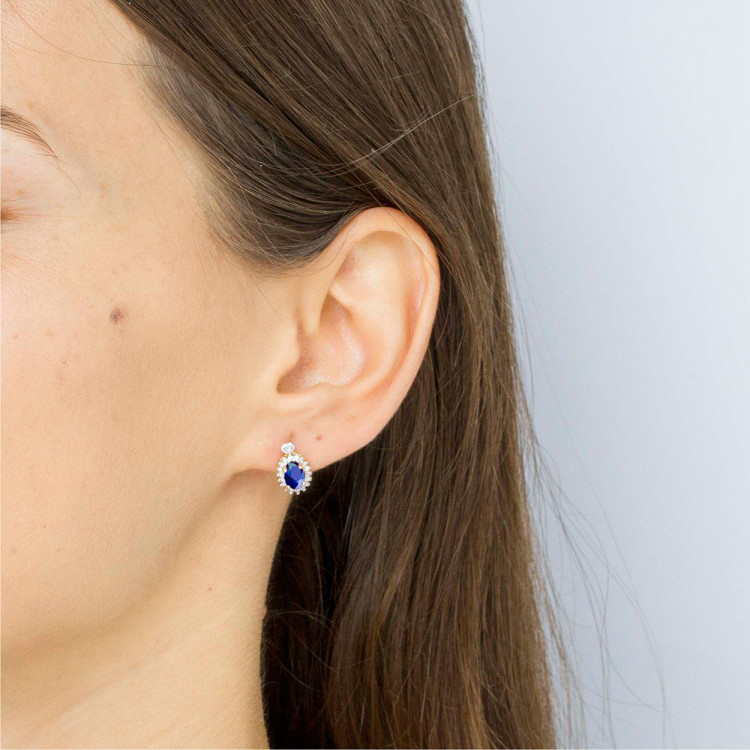 Złote kolczyki z szafirem i diamentami