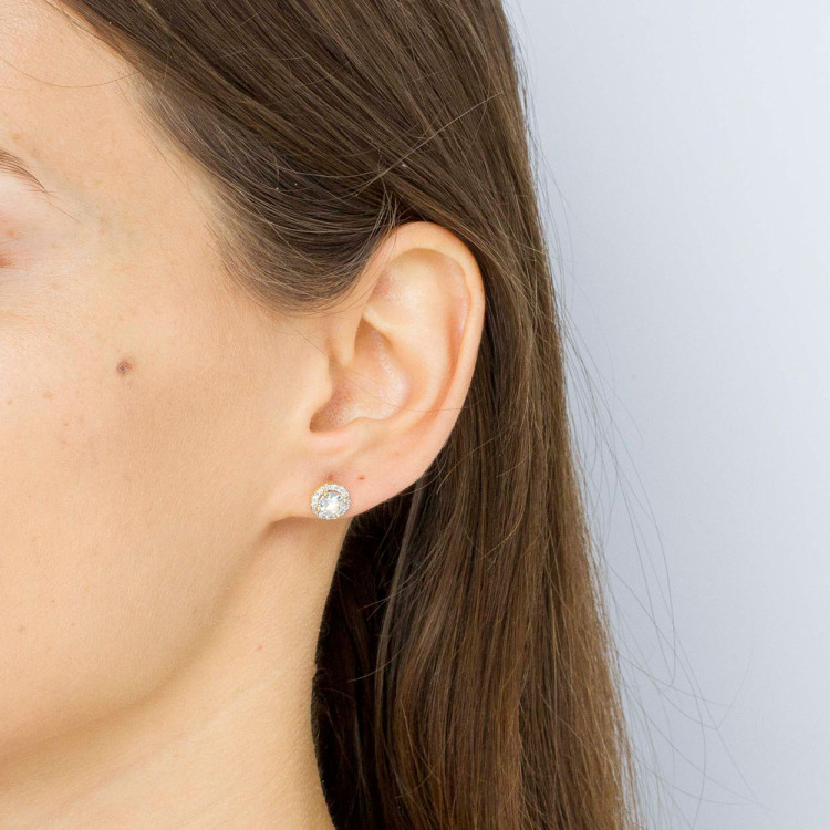 Kolczyki z białym szafirem i diamentami