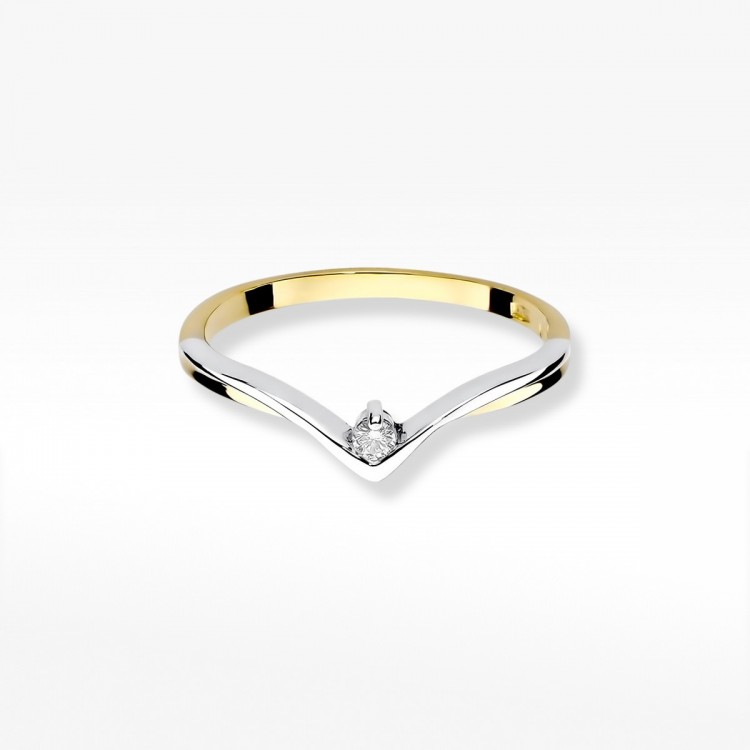 Pierścionek zaręczynowy z diamentem