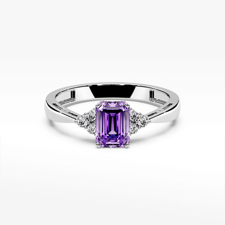 Złoty pierścionek z ametystem i diamentami