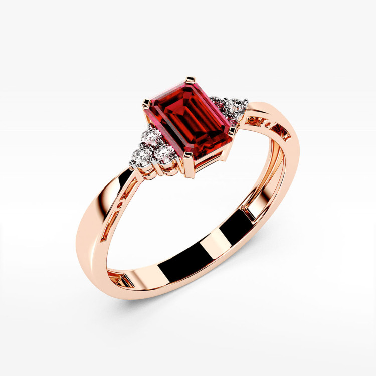 Złoty pierścionek z rubinem i diamentami