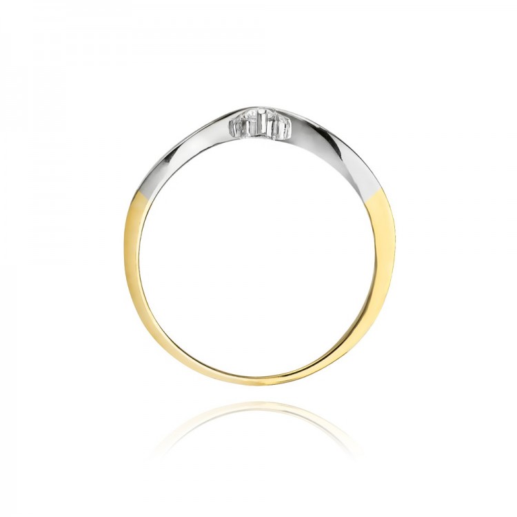 Pierścionek zaręczynowy z diamentem