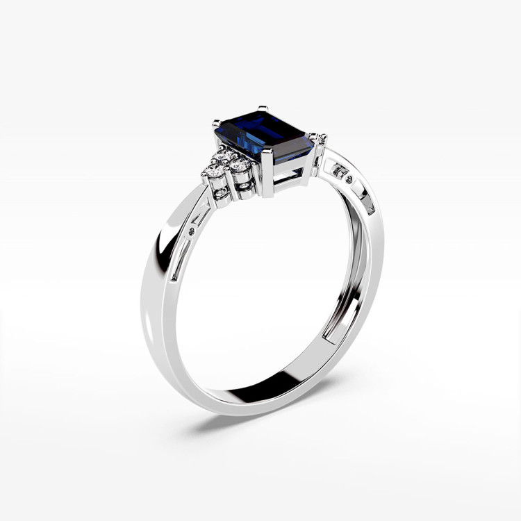 Złoty pierścionek z szafirem i diamentami