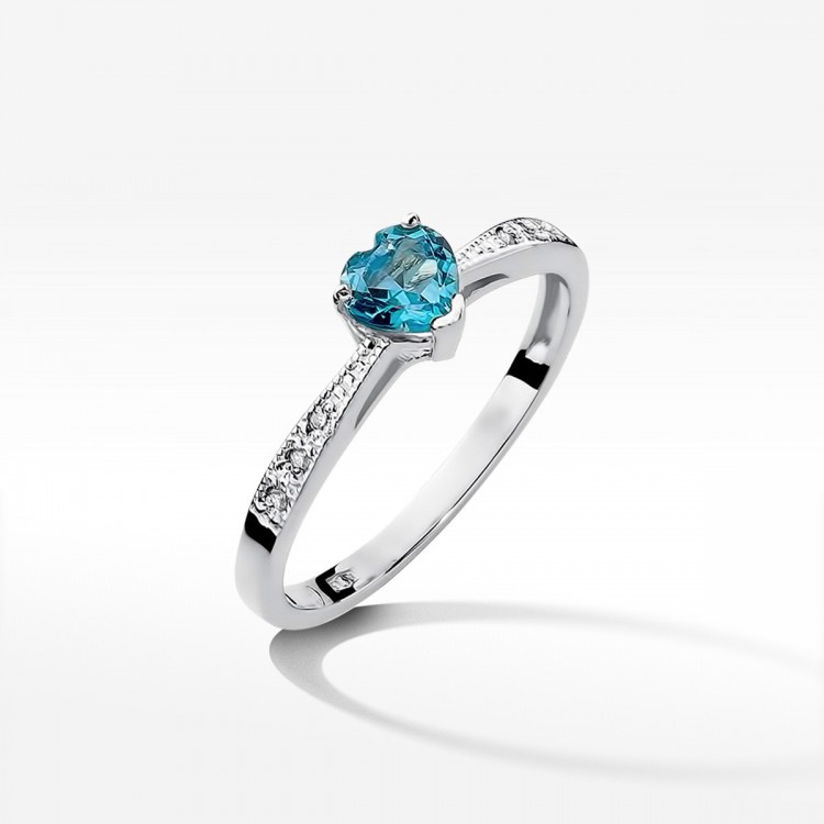 Pierścionek zaręczynowy z topazem