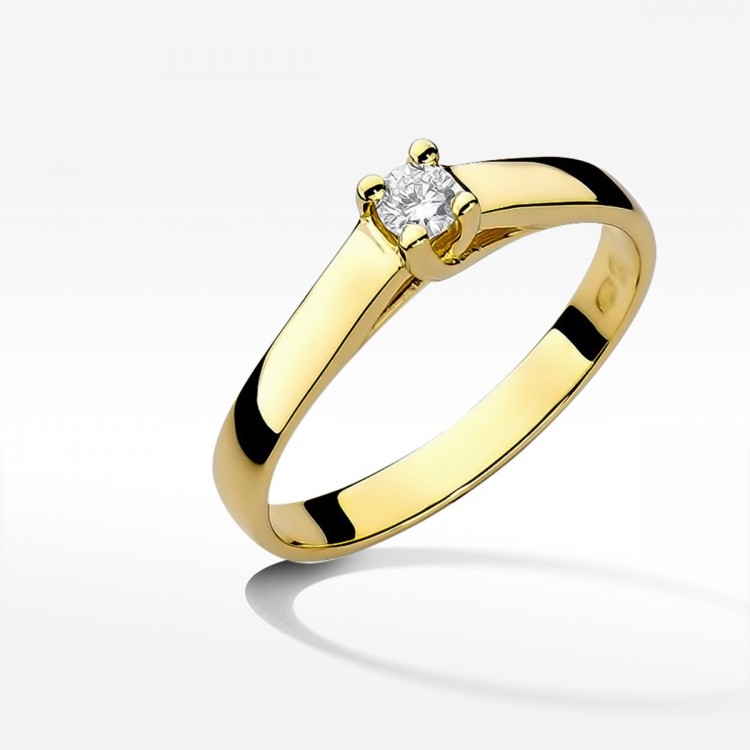 Pierścionek zaręczynowy z diamentem