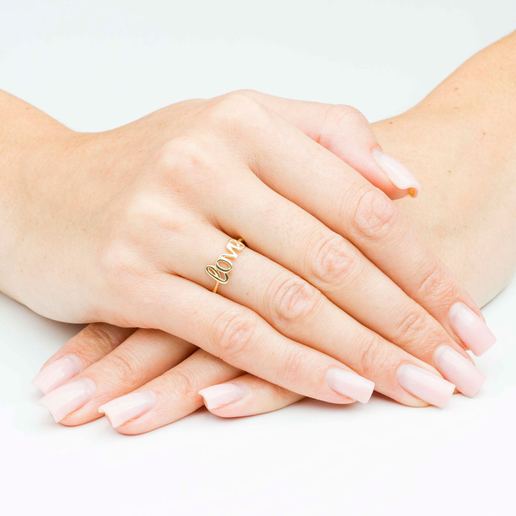 Pierścionek ze złota z napisem Love