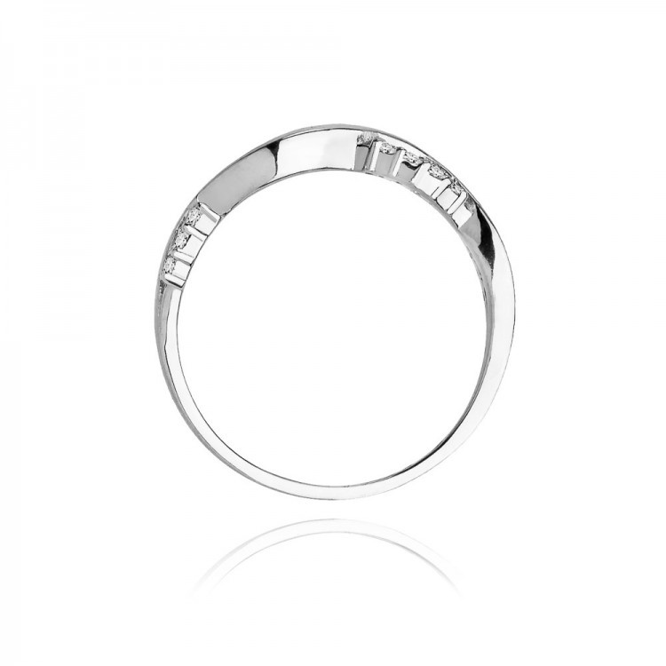 Pierścionek zaręczynowy z diamentami