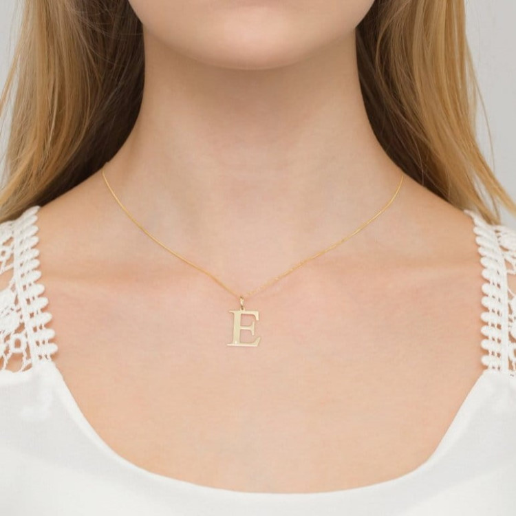 Zawieszka ze złota litera E duża