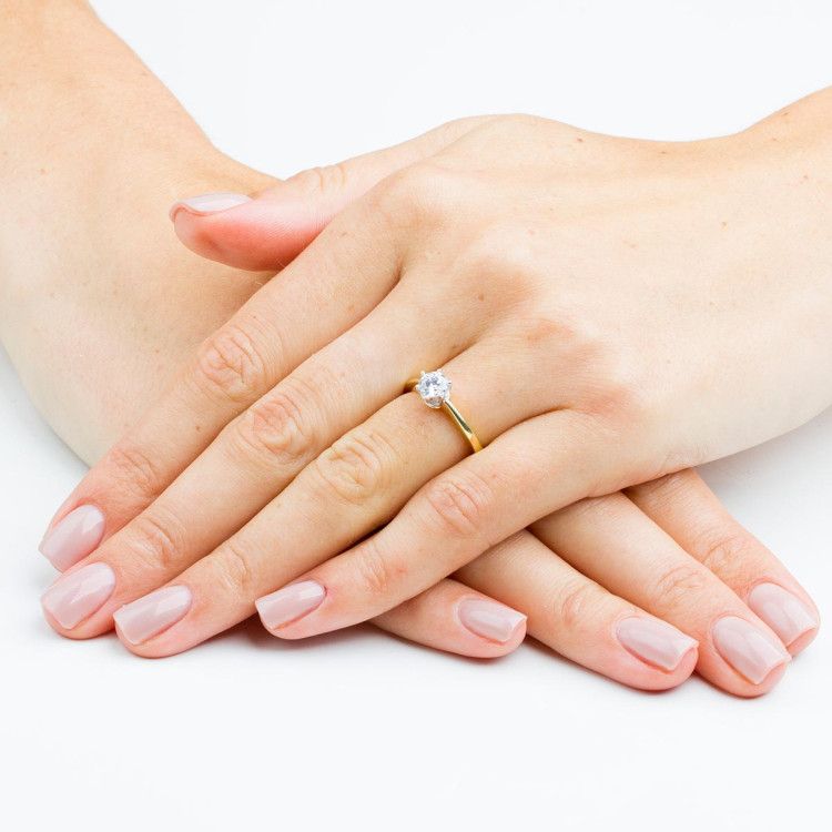 Pierścionek zaręczynowy z diamentem laboratoryjnym 0.70ct