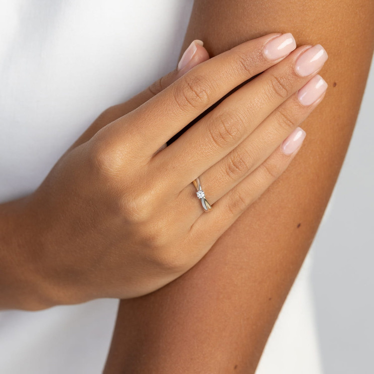 Pierścionek z diamentem laboratoryjnym 0.10ct