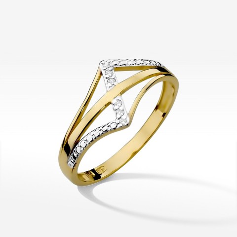 Pierścionek zaręczynowy z diamentami