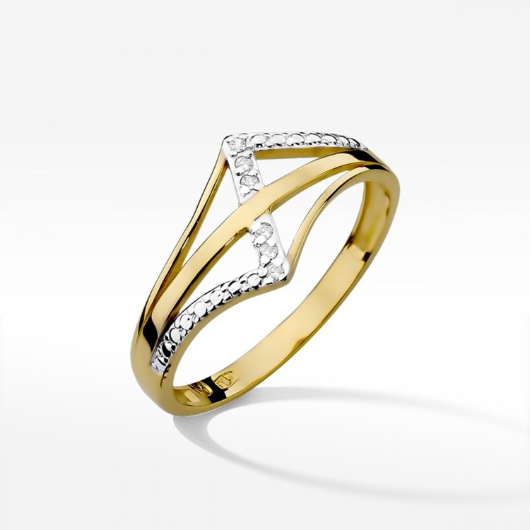 Pierścionek zaręczynowy z diamentami