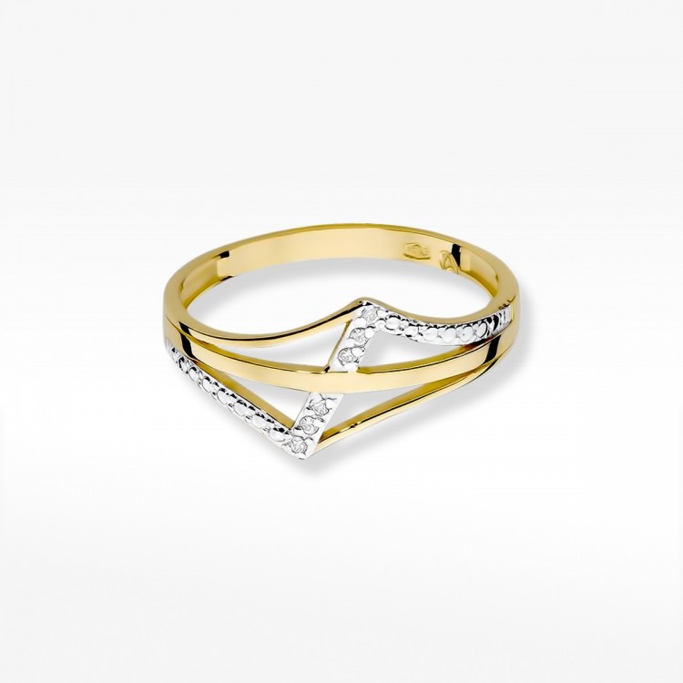 Pierścionek zaręczynowy z diamentami