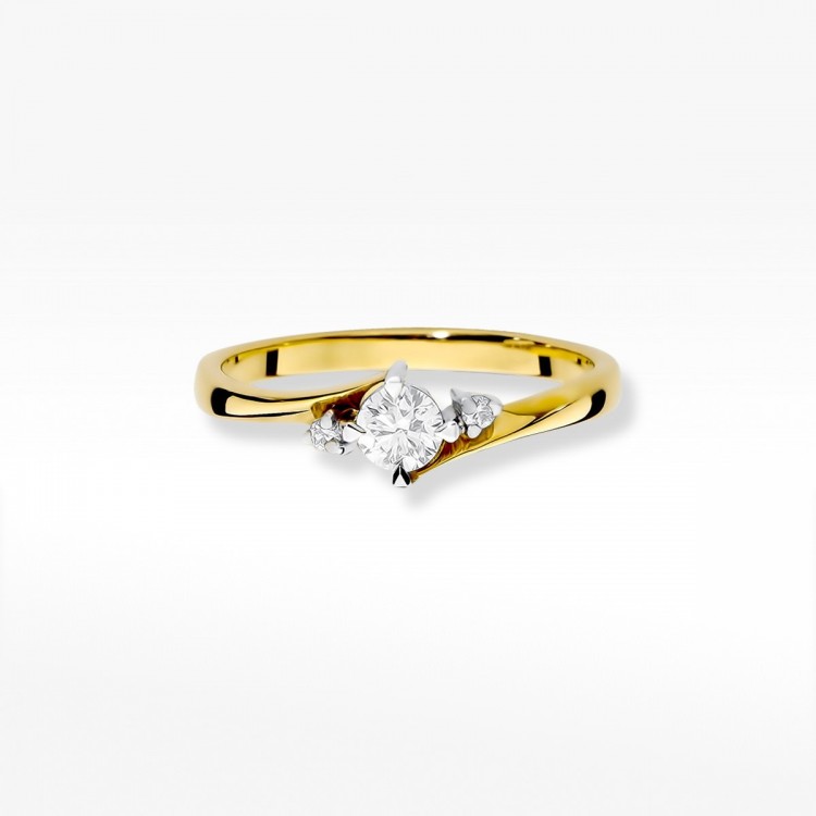 Pierścionek zaręczynowy z diamentami laboratoryjnymi