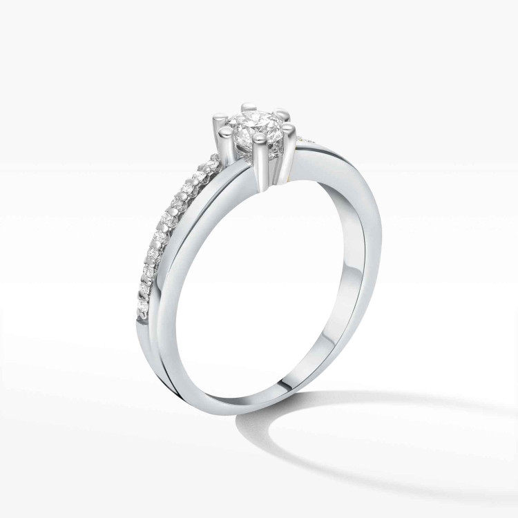 Pierścionek ze złota z diamentami laboratoryjnymi