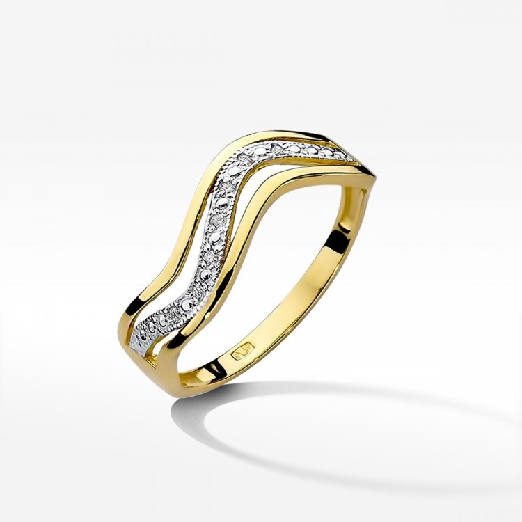 Pierścionek zaręczynowy z diamentami