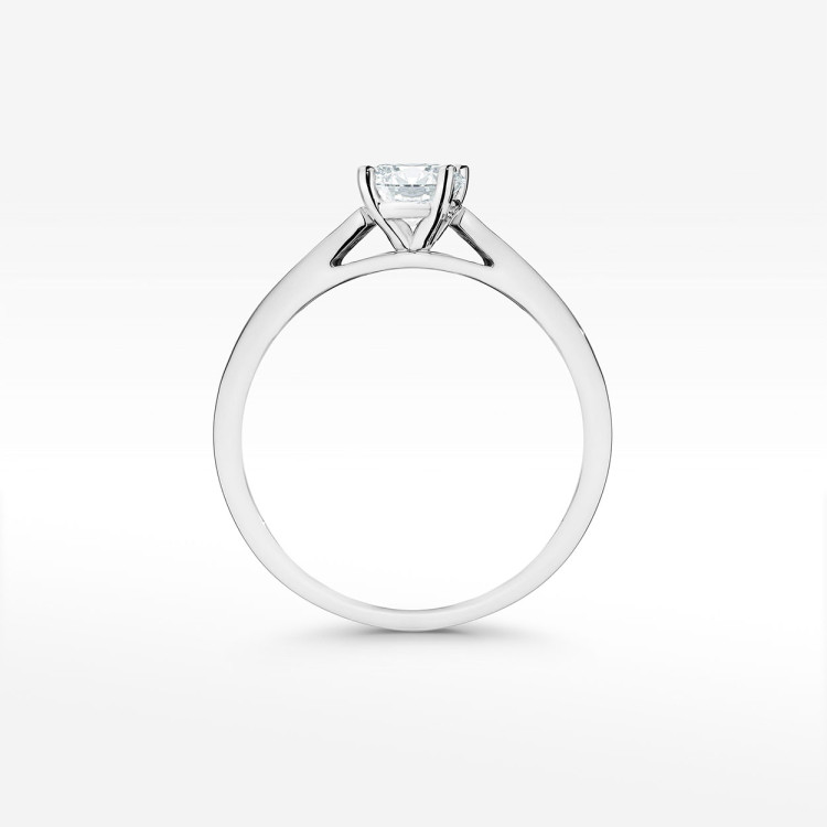 Pierścionek zaręczynowy z diamentami laboratoryjnymi