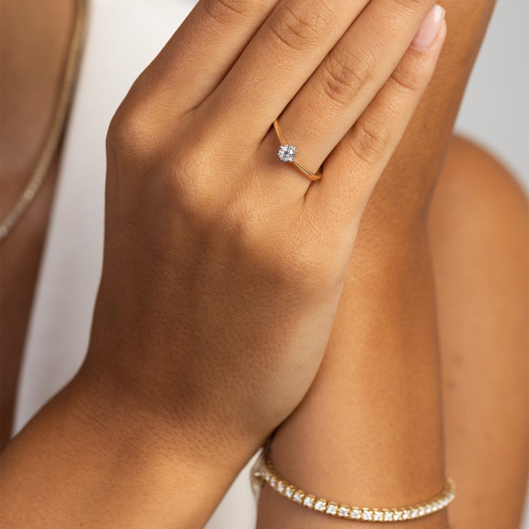 Pierścionek z żółtego złota z diamentem laboratoryjnym 0.20ct