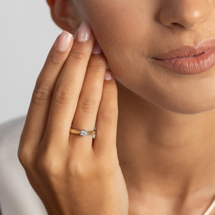 Pierścionek zaręczynowy z diamentem laboratoryjnym 0.30ct