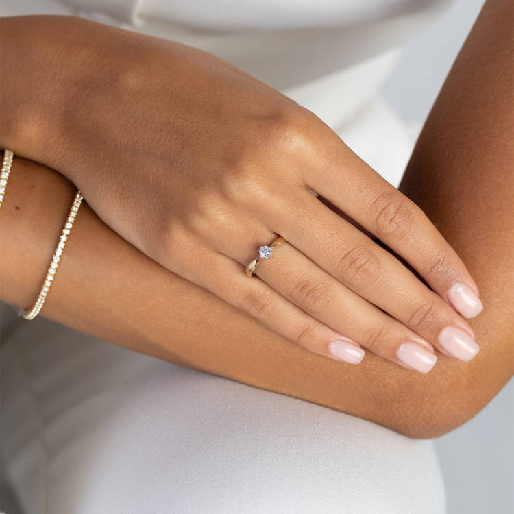 Pierścionek zaręczynowy z diamentem laboratoryjnym 0.30ct