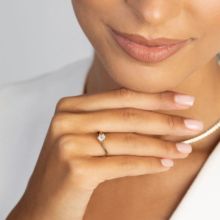 Złoty pierścionek z diamentem laboratoryjnym 0.50ct