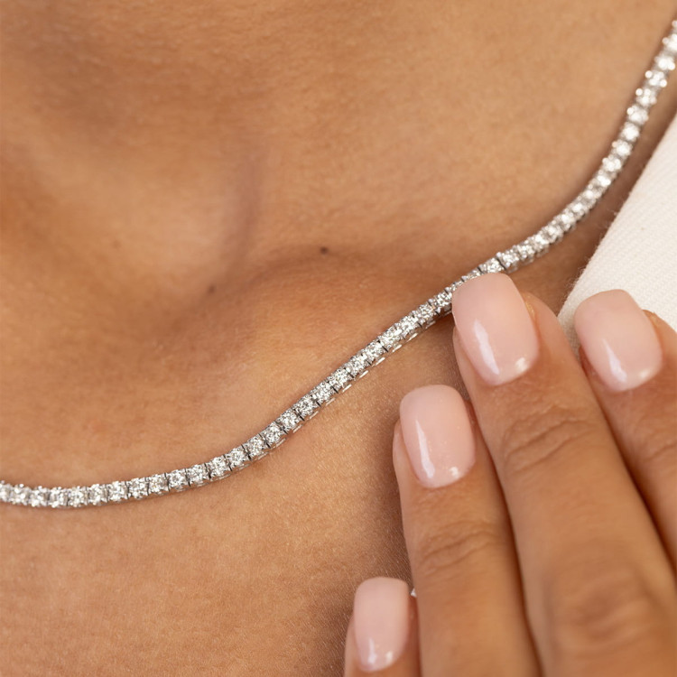 Naszyjnik z diamentami laboratoryjnymi