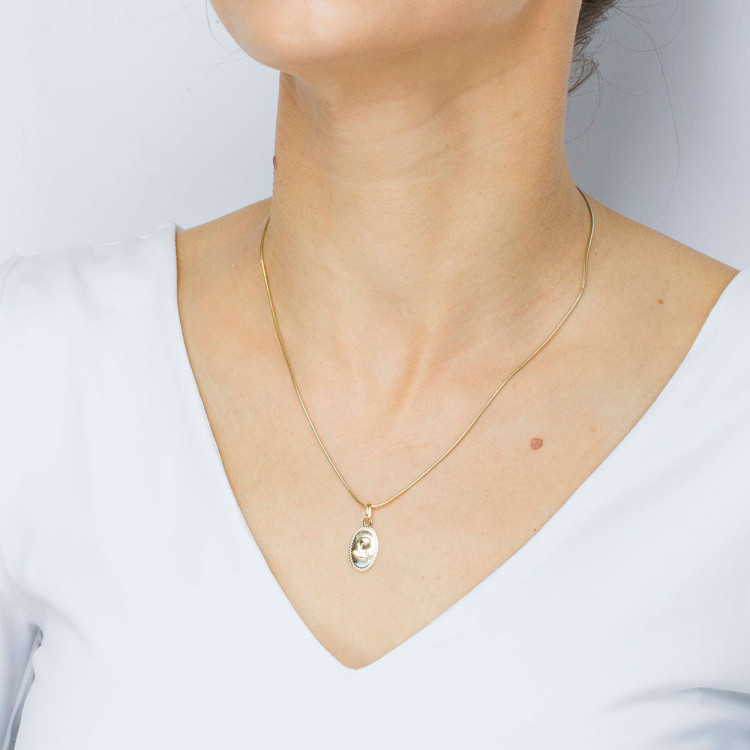 Zawieszka ze złota medalik z matką boską