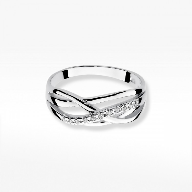 Pierścionek zaręczynowy z diamentami