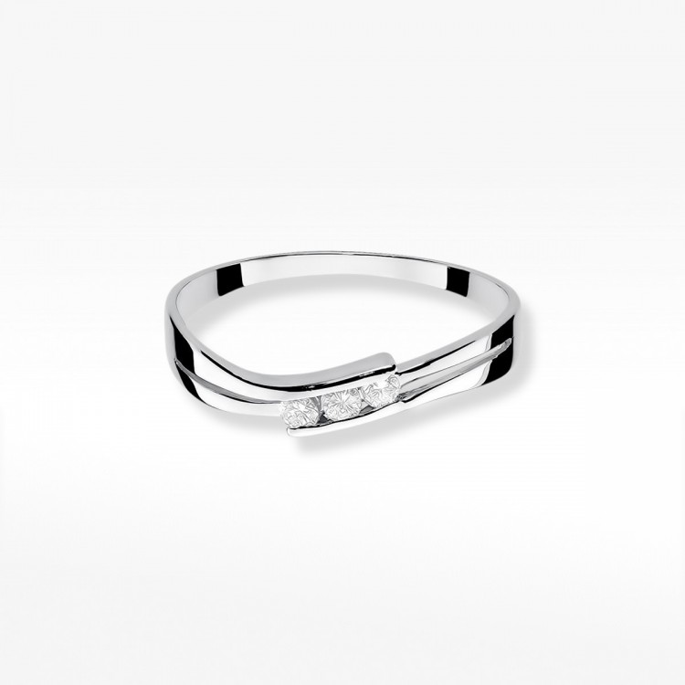 Pierścionek zaręczynowy z diamentami