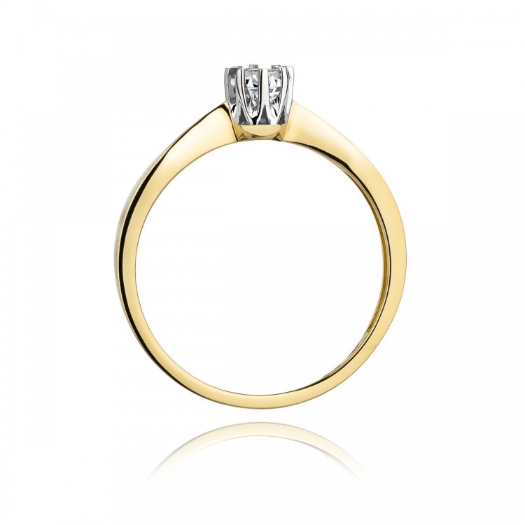 Pierścionek zaręczynowy z diamentem