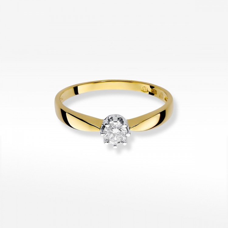 Pierścionek zaręczynowy z diamentem