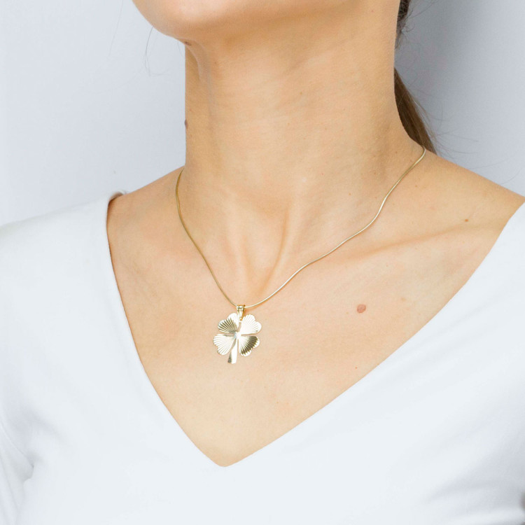 Zawieszka ze złota czterolistna koniczyna