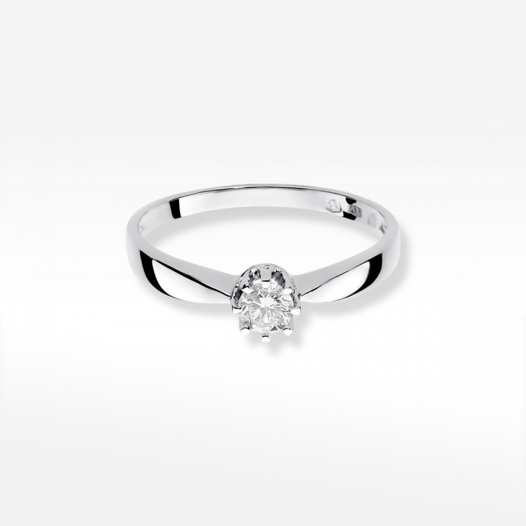 Pierścionek zaręczynowy z diamentem