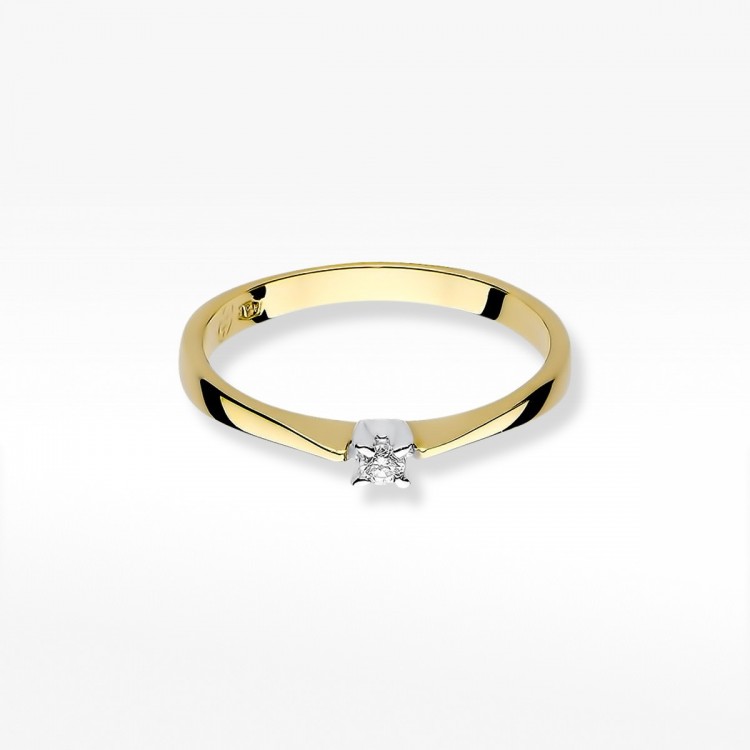 Pierścionek zaręczynowy z diamentem