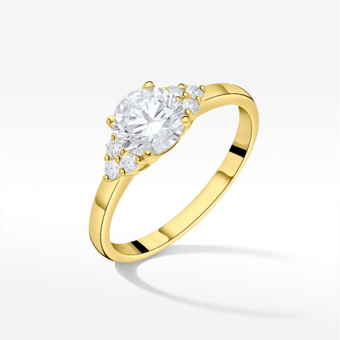 Pierścionek ze złota z diamentami laboratoryjnymi