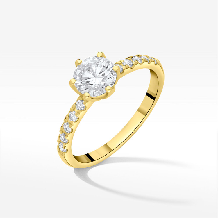 Pierścionek ze złota z diamentami laboratoryjnymi