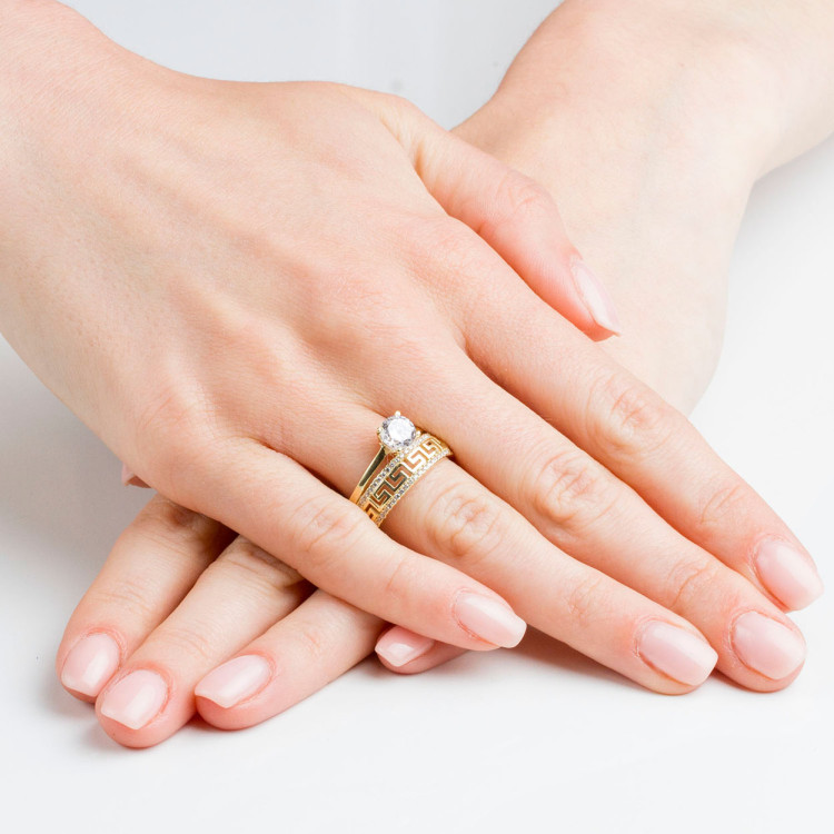 Pierścionek ze złota wzór grecki z białymi cyrkoniami