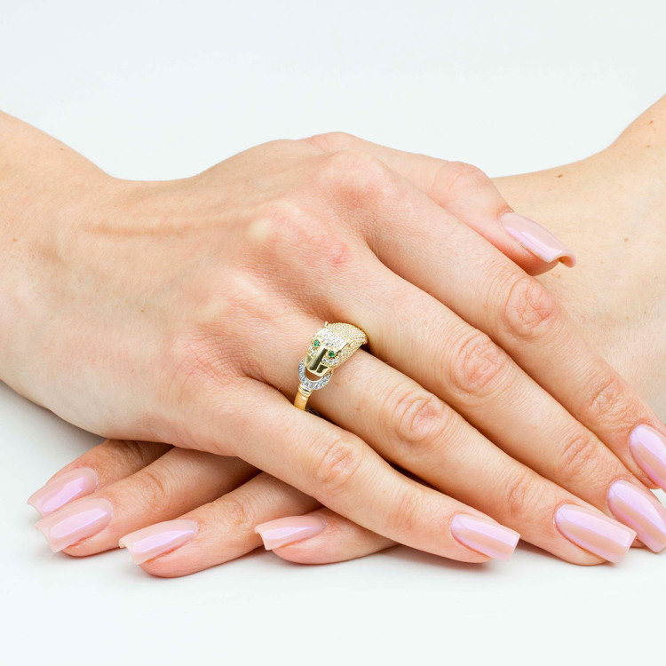 Pierścionek ze złota pantera z białymi cyrkoniami