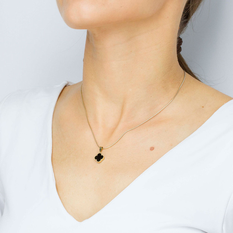 Zawieszka ze złota z onyksem