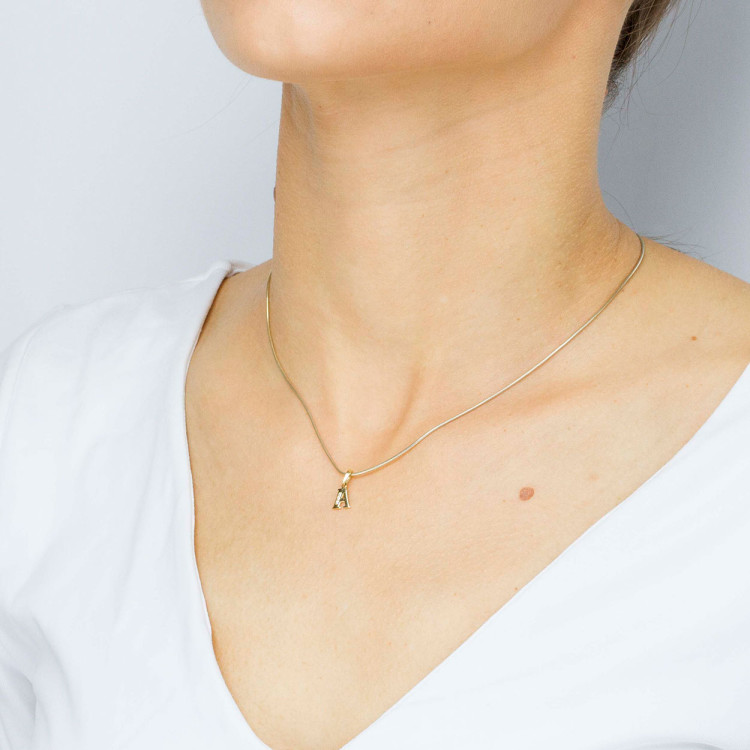 Zawieszka ze złota literka A z białymi cyrkoniami