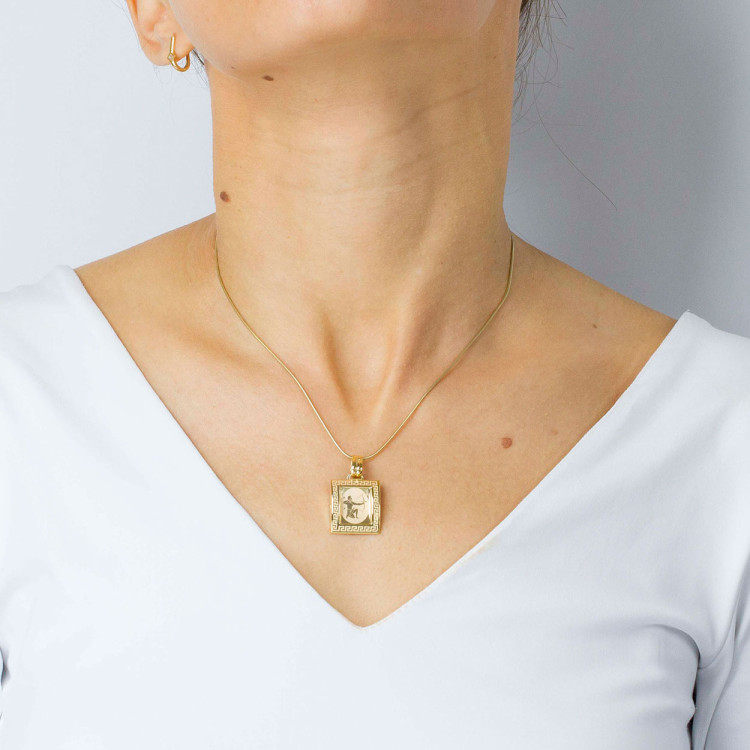 Zawieszka ze złota strzelec z wzorem greckim