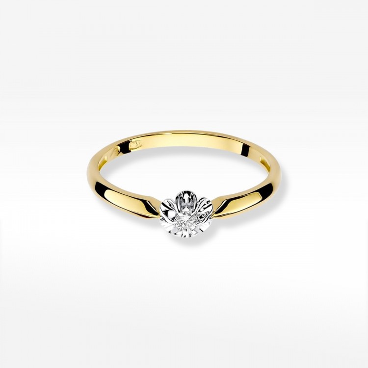 Pierścionek zaręczynowy z diamentem