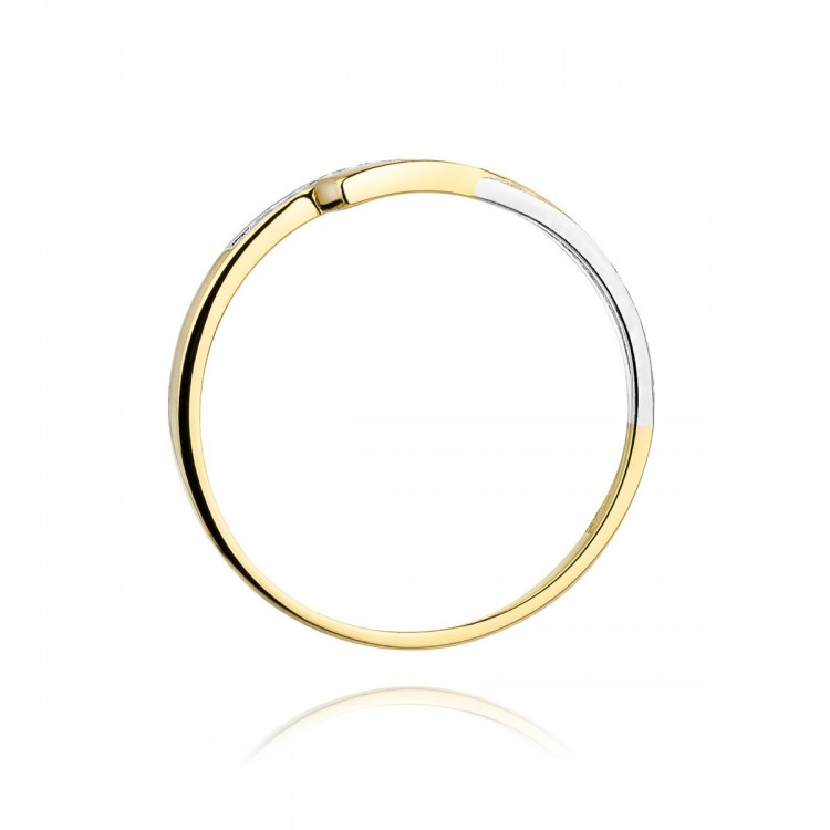 Pierścionek zaręczynowy z diamentami