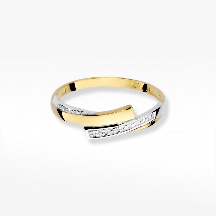 Pierścionek zaręczynowy z diamentami